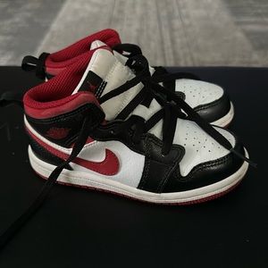 Size 9c toddler authentic might not have original box